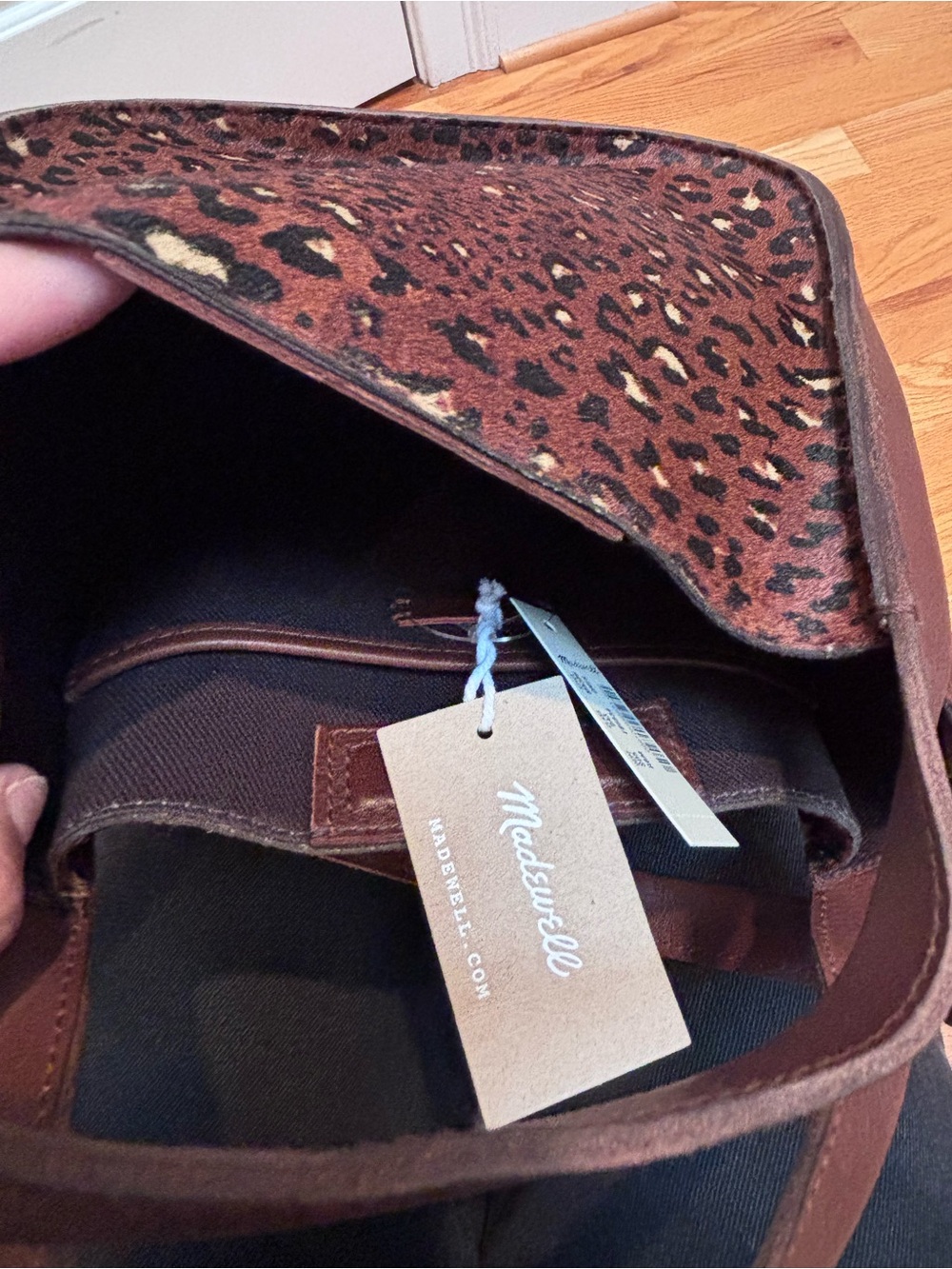 Madewell NWT Sydney Crossbody Bag in the Painted Leopard Calf Hair Edition - Picture 4 of 6